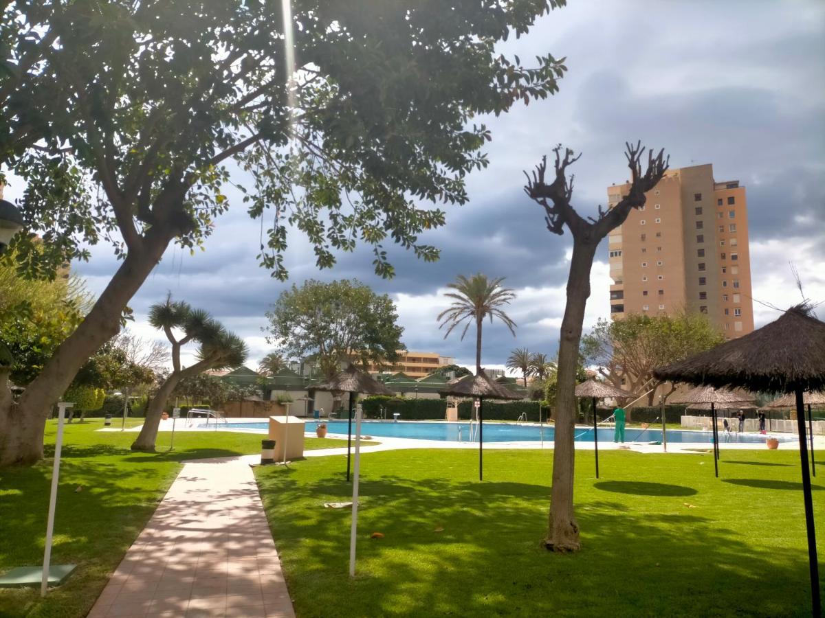 Апартаменты Apartamento Torremolinos Benyamina Экстерьер фото